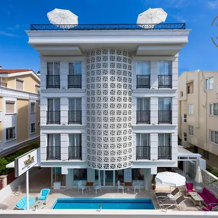 Hotel Wise & - Adults Only 3*