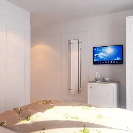 Wise & - Adults Only Hotel 3*
